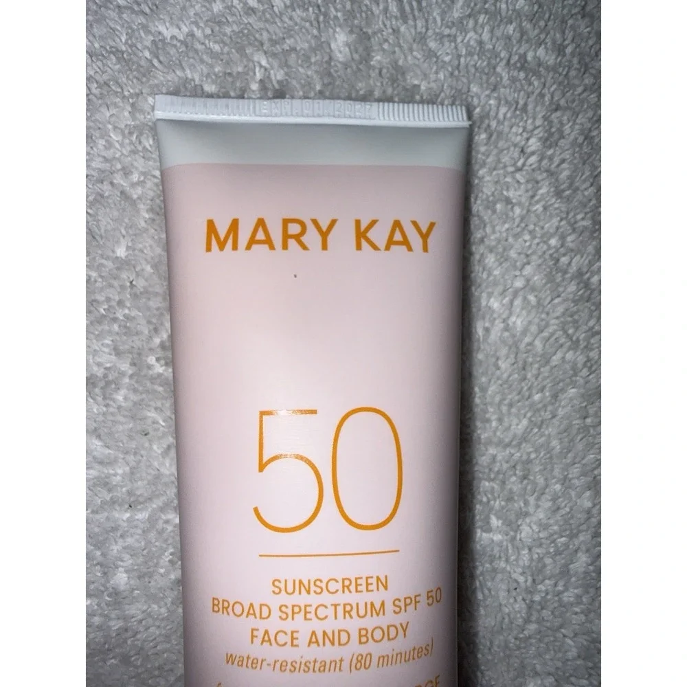Mary Kay Broad Spectrum SPF 50 Sunscreen Lotion for Face & Body